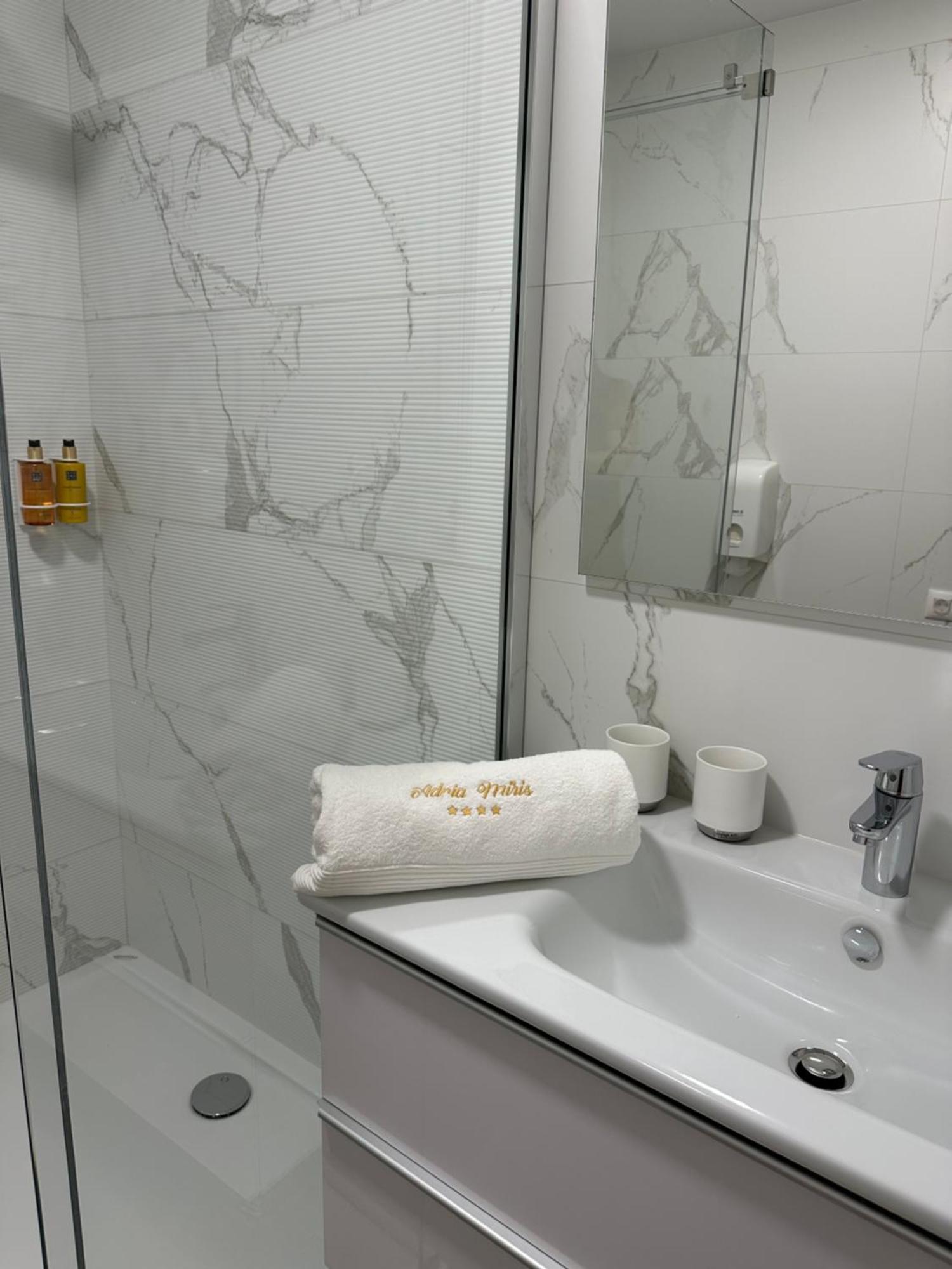 Adria Miris Apartments Драшнице Экстерьер фото